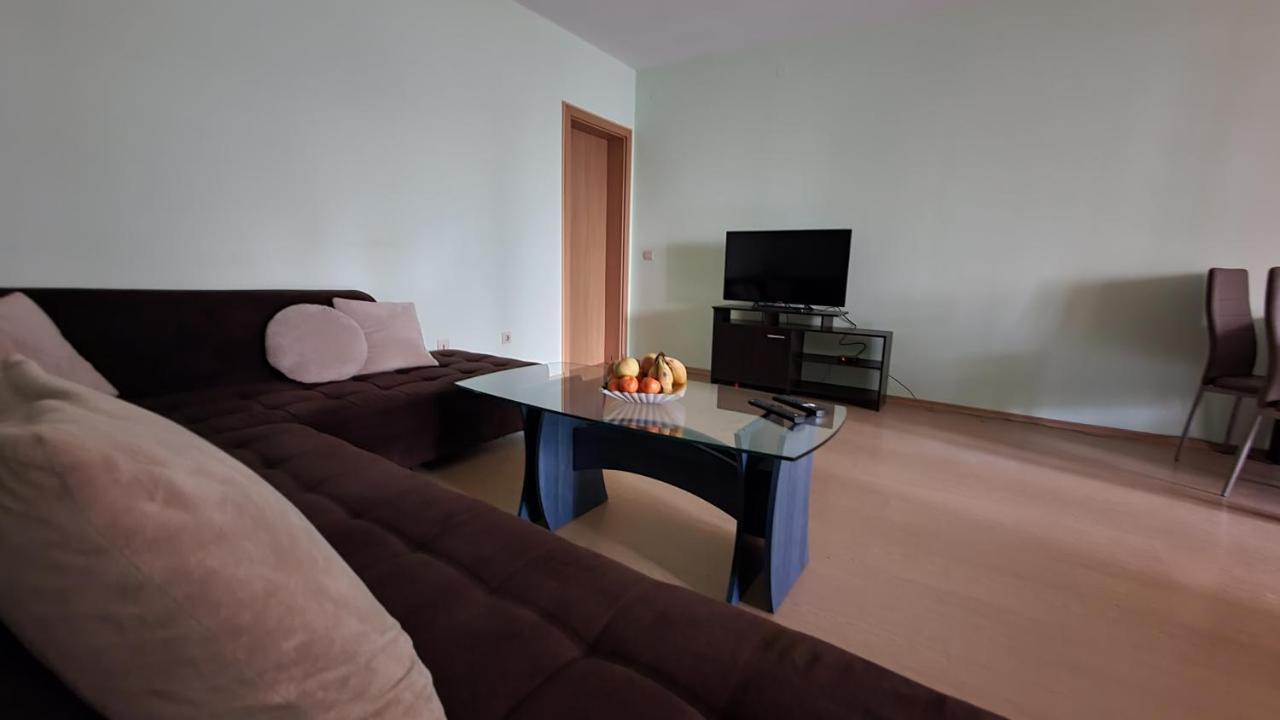 Minimalistic 1br Flat With A Parking Spot Apartament